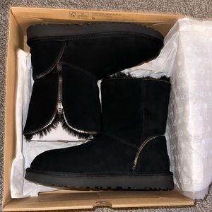 Brand New Authentic UGG® Women's Florence Shearling Cold Weather Boots Size 9